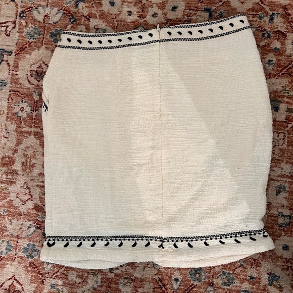 Anthropologie  Dolan embroidered skirt Small - Picture 6 of 7